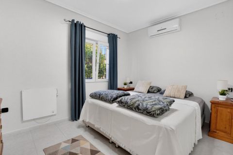 Villa - Playa Flamenca, Alicante, Playa Flamenca - € 495 000 | Réf : 200-4801 - photo 17