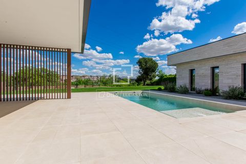 Villa i Boadilla Del Monte, Madrid, Boadilla Del Monte - € 4.500.000 | Ref: POZ69460 - foto 2