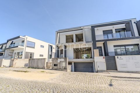 Villa i Braga, Braga, Braga - € 552.000 | Ref: ZMPT588014 - foto 1
