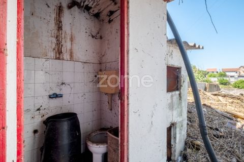 Villa a Pedroucos, Porto, Pedroucos - € 175.000 | Ref: ZMPT588740 - foto 15