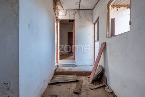 Villa a Pedroucos, Porto, Pedroucos - € 175.000 | Ref: ZMPT588740 - foto 25
