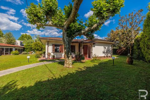 Villa i Pietrasanta, Lucca, Pietrasanta - € 900.000 | Ref: R06385PIVI - foto 1