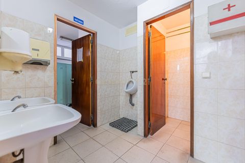 Erhvervsejendom i Amadora, Lisbon, Amadora - € 70.000 | Ref: C0379-01041 - foto 14