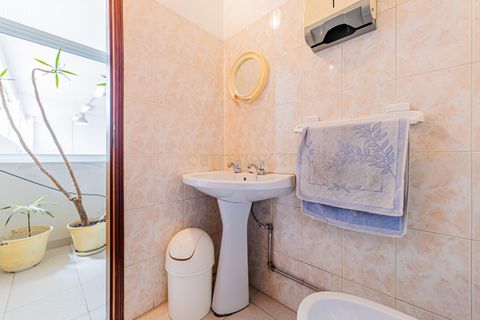 Erhvervsejendom i Amadora, Lisbon, Amadora - € 70.000 | Ref: C0379-01041 - foto 19