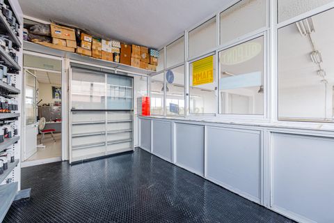 Erhvervsejendom i Amadora, Lisbon, Amadora - € 70.000 | Ref: C0379-01041 - foto 20