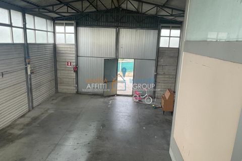 L'establiment comercial a Massa, Massa and Carrara, Massa - € 850/mes | Ref: 2659 - foto 2