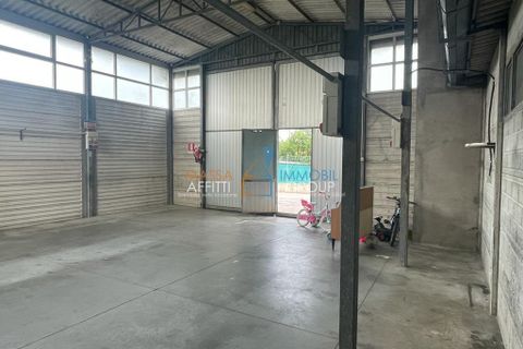L'establiment comercial a Massa, Massa and Carrara, Massa - € 850/mes | Ref: 2659 - foto 3