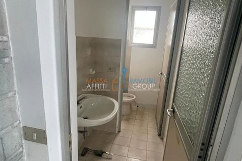 L'establiment comercial a Massa, Massa and Carrara, Massa - € 850/mes | Ref: 2659 - foto 11