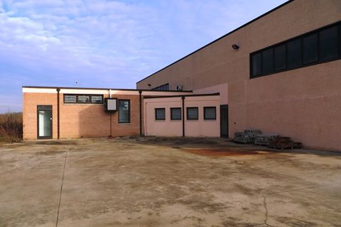 Erhvervsejendom i Copparo, Ferrara, Copparo - € 264.999 | Ref: Copparo - foto 12