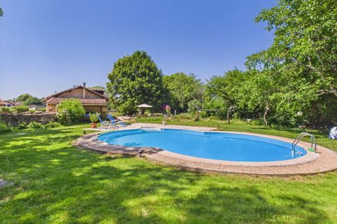 Villa a Rochechouart, Haute-Vienne, Rochechouart - € 189.000 | Ref: BVI85471 - foto 2
