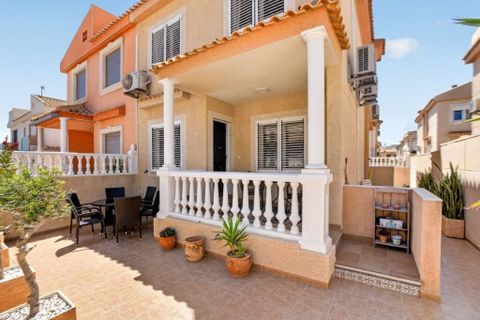 Byhus i Torrevieja, Alicante, Torrevieja - € 395.000 | Ref: MLSC5285577 - foto 2