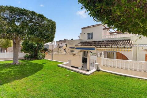 Villa i Torrevieja, Alicante, Torrevieja - € 179.000 | Ref: MLSC6962366 - foto 1