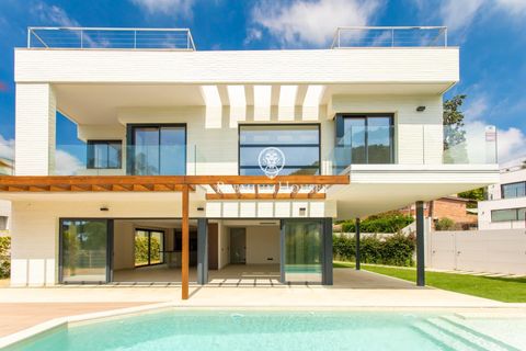 Villa i Vilassar De Dalt, Barcelona, Vilassar De Dalt - € 1.790.000 | Ref: PH101687/3699 - foto 2