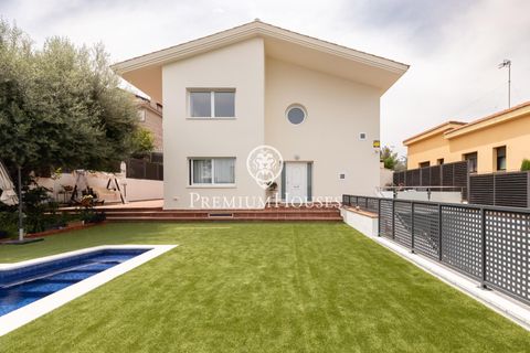 Villa a Alella, Barcelona, Alella - € 1.175.000 | Ref: PH103555/3699 - foto 3