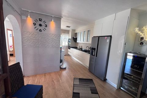 Villa i Los Balcones, Alicante, Los Balcones - € 420.000 | Ref: XLNT193 - foto 16