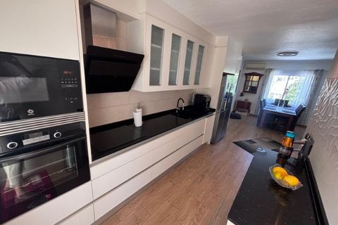Villa i Los Balcones, Alicante, Los Balcones - € 420.000 | Ref: XLNT193 - foto 17