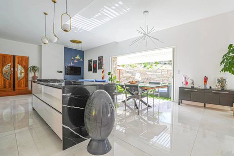 Villa a La Ciotat, Bouches-du-Rhone, La Ciotat - € 1.850.000 | Ref: HH-16179017 - foto 9