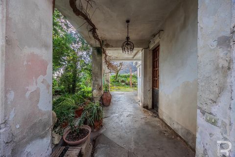 Villa a Carrara, Massa and Carrara, Carrara - € 448.000 | Ref: R06188CAVI - foto 4