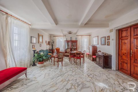 Villa a Carrara, Massa and Carrara, Carrara - € 448.000 | Ref: R06188CAVI - foto 13
