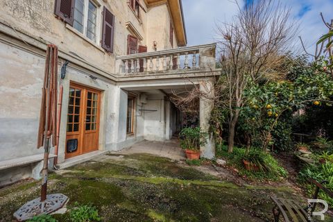 Villa a Carrara, Massa and Carrara, Carrara - € 448.000 | Ref: R06188CAVI - foto 3