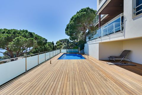 Villa a Lloret De Mar, Gerona, Lloret De Mar - € 1.900.000 | Ref: LM76 - foto 2