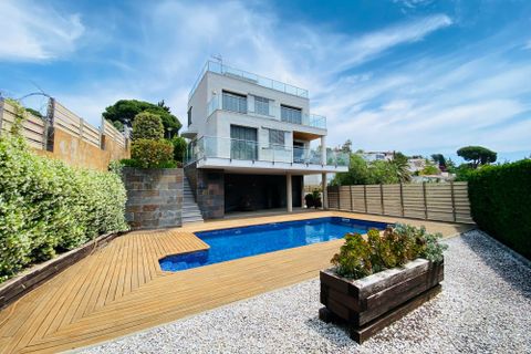 Villa a Lloret De Mar, Gerona, Lloret De Mar - € 950.000 | Ref: LM34 - foto 3