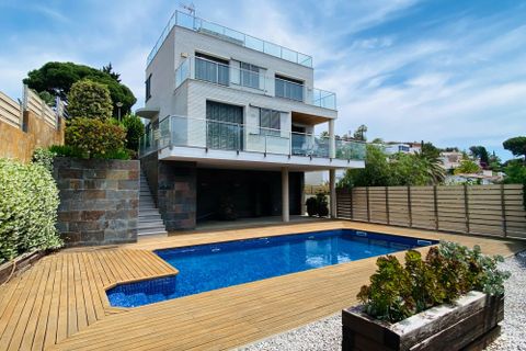 Villa a Lloret De Mar, Gerona, Lloret De Mar - € 950.000 | Ref: LM34 - foto 4