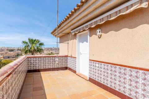 Villa a Punta Prima, Alicante, Punta Prima - € 325.000 | Ref: WV2596 - foto 29