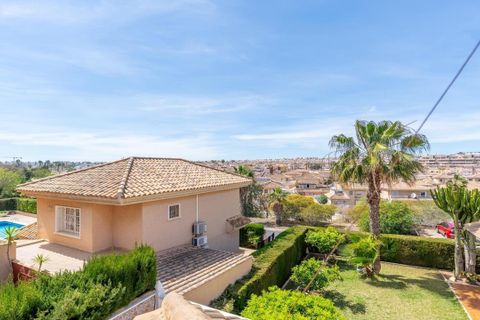 Villa a Punta Prima, Alicante, Punta Prima - € 325.000 | Ref: WV2596 - foto 31