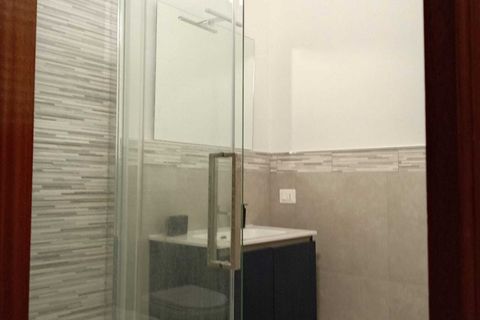 Apartament a Pescara, Pescara, Pescara - € 250/mes | Ref: B4450 - foto 3