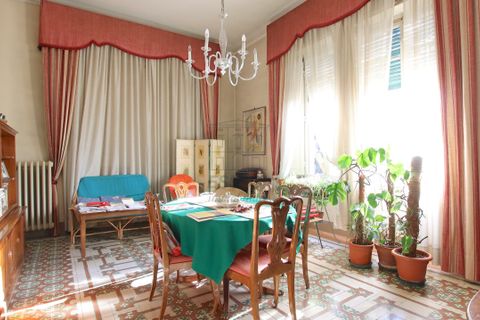 Villa i Lucca, Lucca, Lucca - € 1.100.000 | Ref: IA00349 - foto 1
