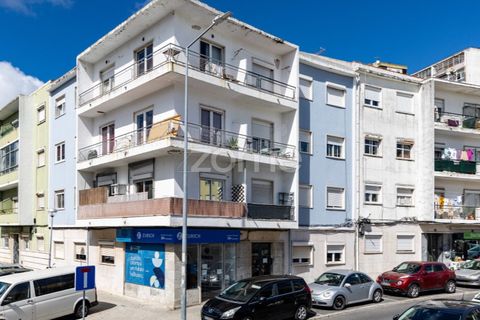 Lejlighed i Queluz, Lisbon, Queluz - € 287.500 | Ref: ZMPT588499 - foto 2