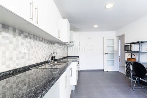 Lejlighed i Queluz, Lisbon, Queluz - € 287.500 | Ref: ZMPT588499 - foto 13
