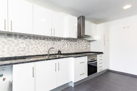 Lejlighed i Queluz, Lisbon, Queluz - € 287.500 | Ref: ZMPT588499 - foto 14