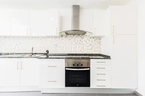 Lejlighed i Queluz, Lisbon, Queluz - € 287.500 | Ref: ZMPT588499 - foto 16