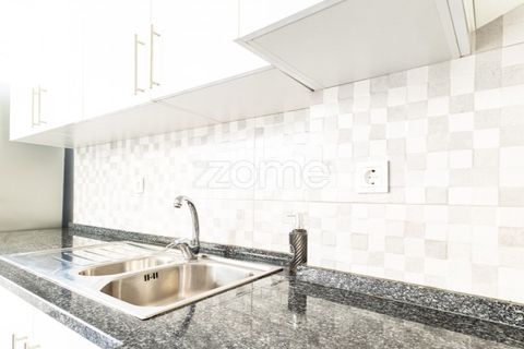 Lejlighed i Queluz, Lisbon, Queluz - € 287.500 | Ref: ZMPT588499 - foto 18
