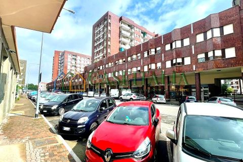 L'establiment comercial a Moncalieri, Turin, Moncalieri - € 3.500/mes | Ref: CENS-46615 - foto 4