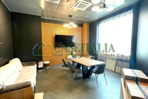 L'establiment comercial a Moncalieri, Turin, Moncalieri - € 3.500/mes | Ref: CENS-46615 - foto 13