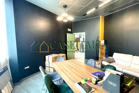 L'establiment comercial a Moncalieri, Turin, Moncalieri - € 3.500/mes | Ref: CENS-46615 - foto 14