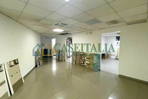 L'establiment comercial a Moncalieri, Turin, Moncalieri - € 3.500/mes | Ref: CENS-46615 - foto 22