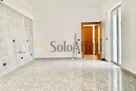 Apartament a Bari, Bari, Bari - € 730/mes | Ref: A02326 - foto 2