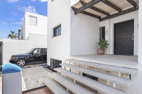 Villa a Marbella, Malaga, Marbella - € 1.400.000 | Ref: OL626Sena - foto 30