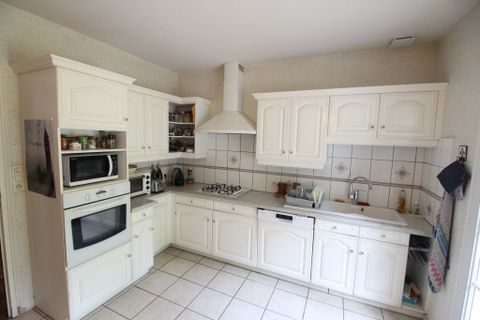 Villa a Aunac, Charente, Aunac - € 200.000 | Ref: BVI85335 - foto 4