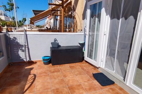 Bungalou a Torrevieja, Alicante, Torrevieja - € 139.500 | Ref: B283/3390 - foto 2