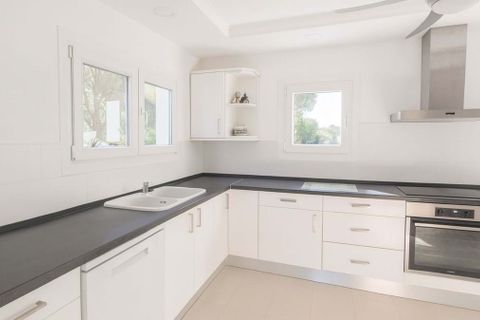 Villa i Marbella, Malaga, Marbella - € 1.535.000 | Ref: SMSM1011 - foto 11