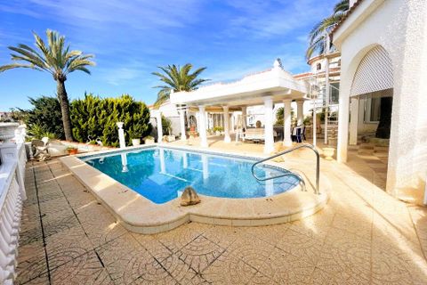 Villa a Ciudad Quesada, Alicante, Ciudad Quesada - € 660.000 | Ref: MLSC8106613 - foto 11