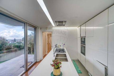 Villa i Oeiras, Lisbon, Oeiras - € 2.600.000 | Ref: 121021215-233 - foto 14