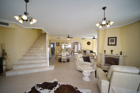 Villa a Ciudad Quesada, Alicante, Ciudad Quesada - € 620.000 | Ref: CSPJ-14898 - foto 3
