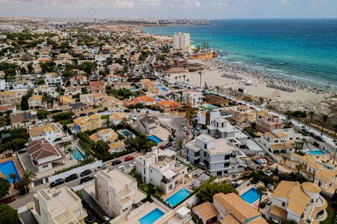 Villa a La Zenia, Alicante, La Zenia - € 2.950.000 | Ref: CSPX-28048 - foto 8