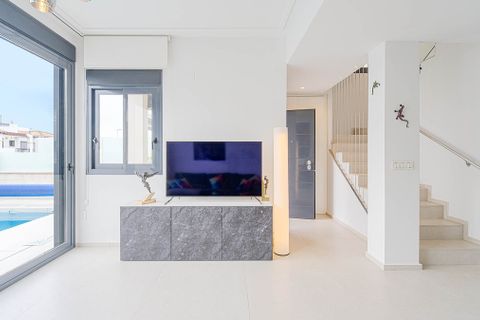 Villa i Punta Prima, Alicante, Punta Prima - € 650.000 | Ref: CSPX-39324 - foto 30